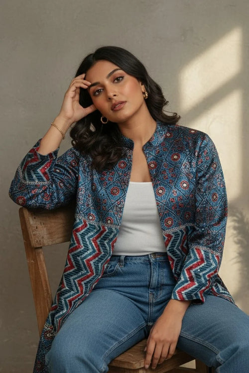 Poplin Stripe Oversized Shirt with lace motifs, collar detailing and button-down front.